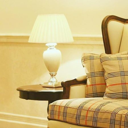קייב 1 Room 65M2 Center Of Obolon Near River Side. מראה חיצוני תמונה