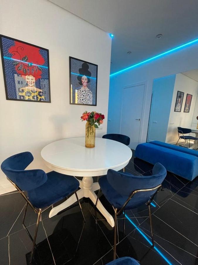 קייב 1 Room 65M2 Center Of Obolon Near River Side. מראה חיצוני תמונה